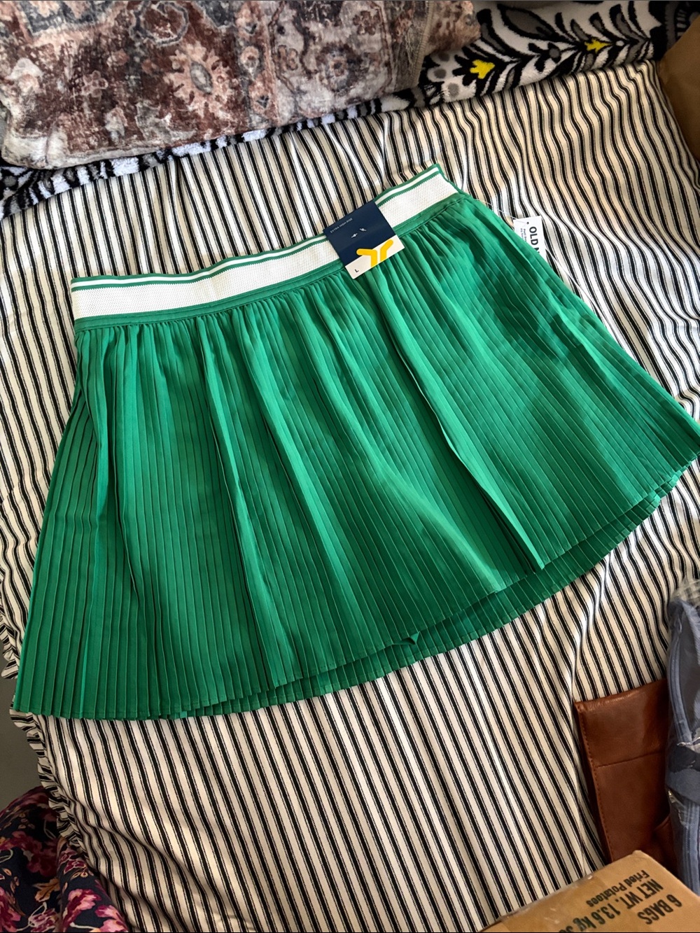 Old Navy Emerald Green Pleated Skater/Tennis Skort with Contrast Waistband